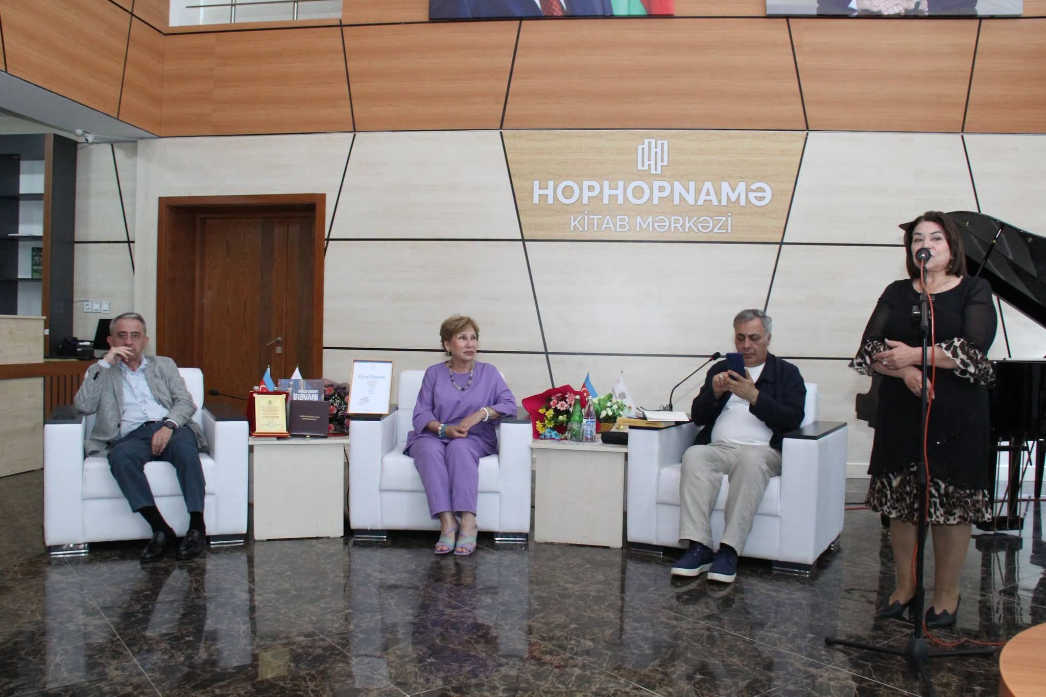 Aran Regional filialının müdiri kitab təqdimatında çıxış edib